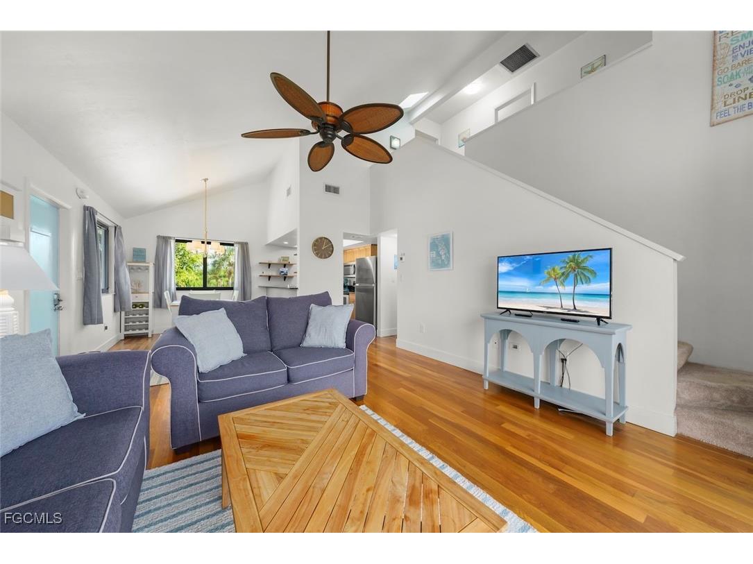 984 Greenwood Court S Sanibel FL 33957 2025019903 image6