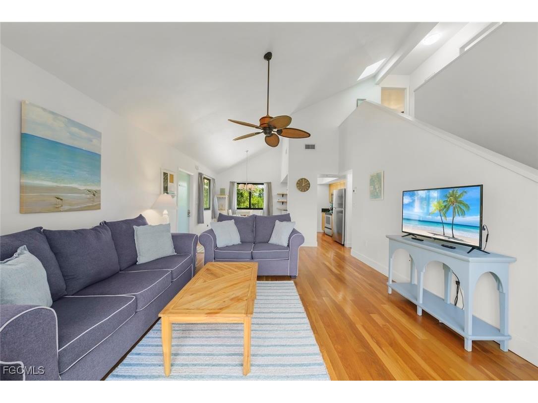 984 Greenwood Court S Sanibel FL 33957 2025019903 image7