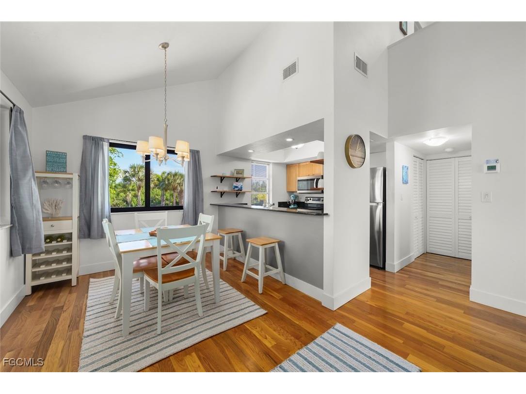 984 Greenwood Court S Sanibel FL 33957 2025019903 image9