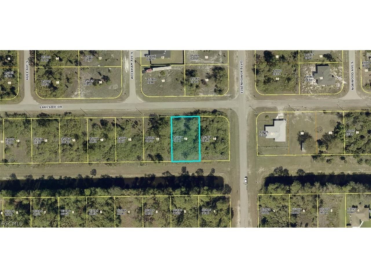 984 Lakeside Drive Lehigh Acres FL 33974 2026007407 image1