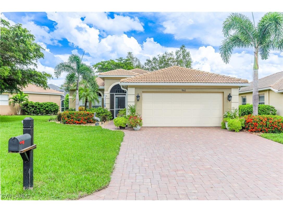 9842 Colonial Walk S Estero FL 33928 223055953 image1