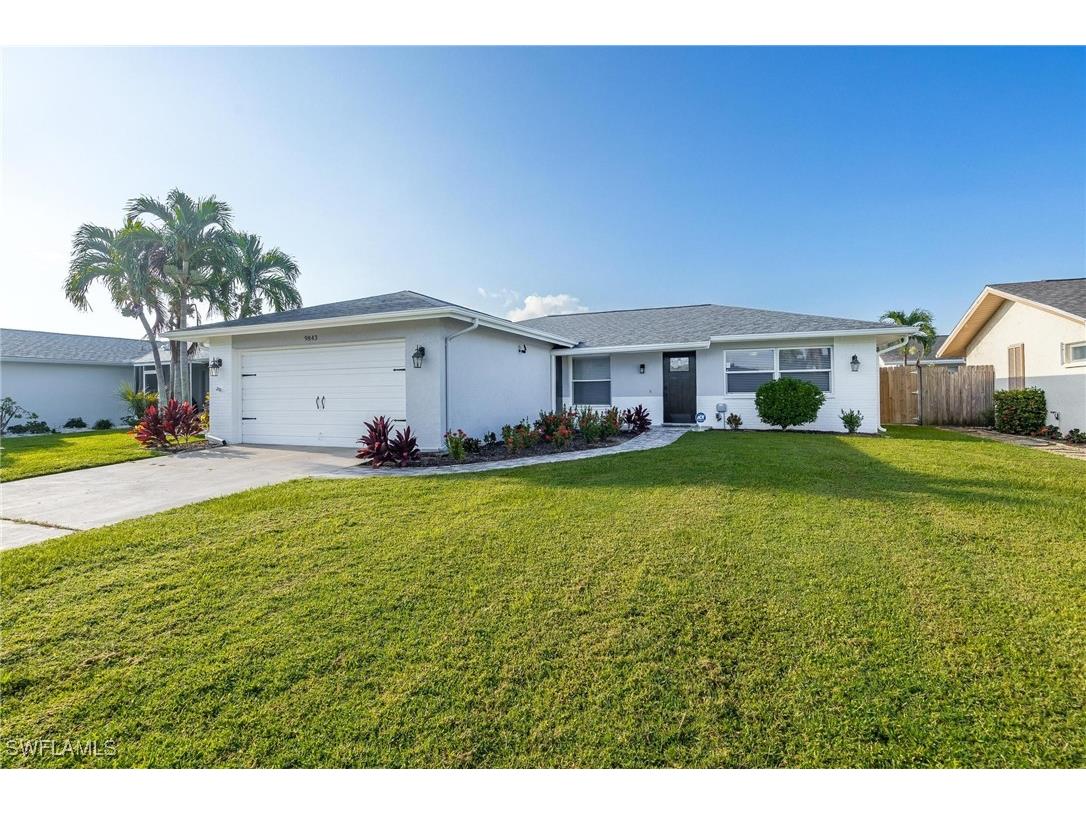 9843 Owlclover Street Fort Myers FL 33919 224075855 image1