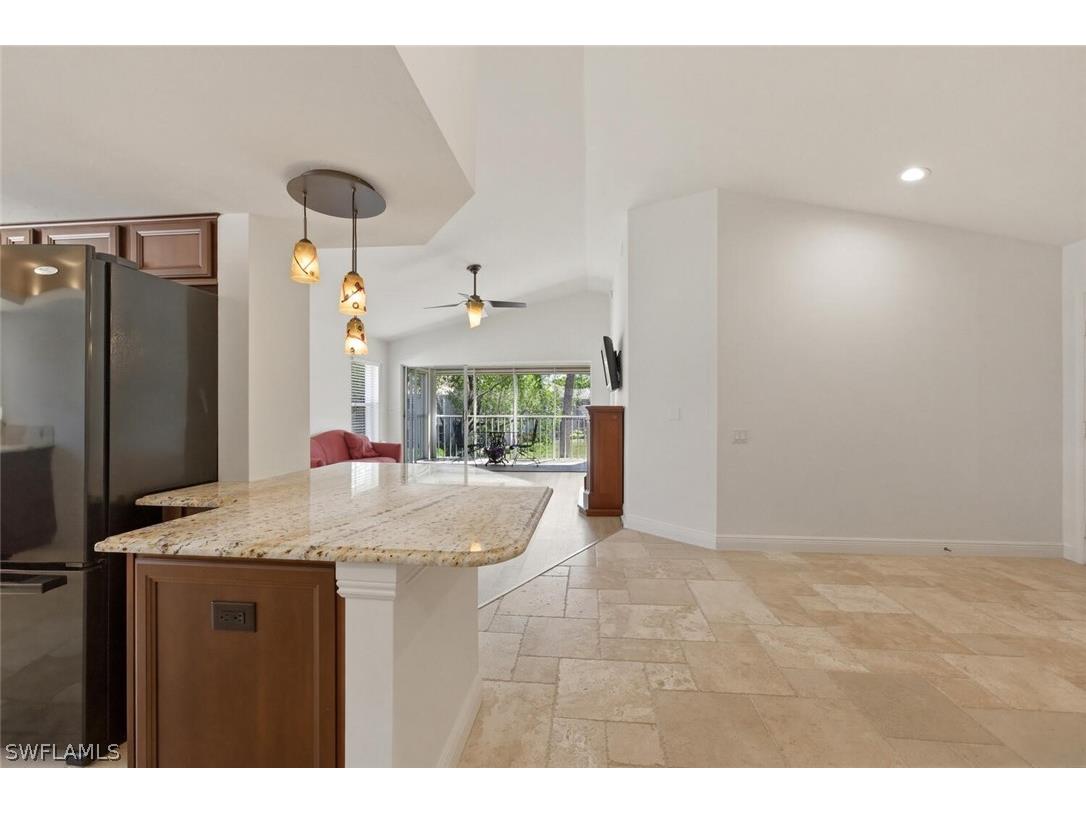 9844 Luna Circle #201D Naples FL 34109 226009404 image15