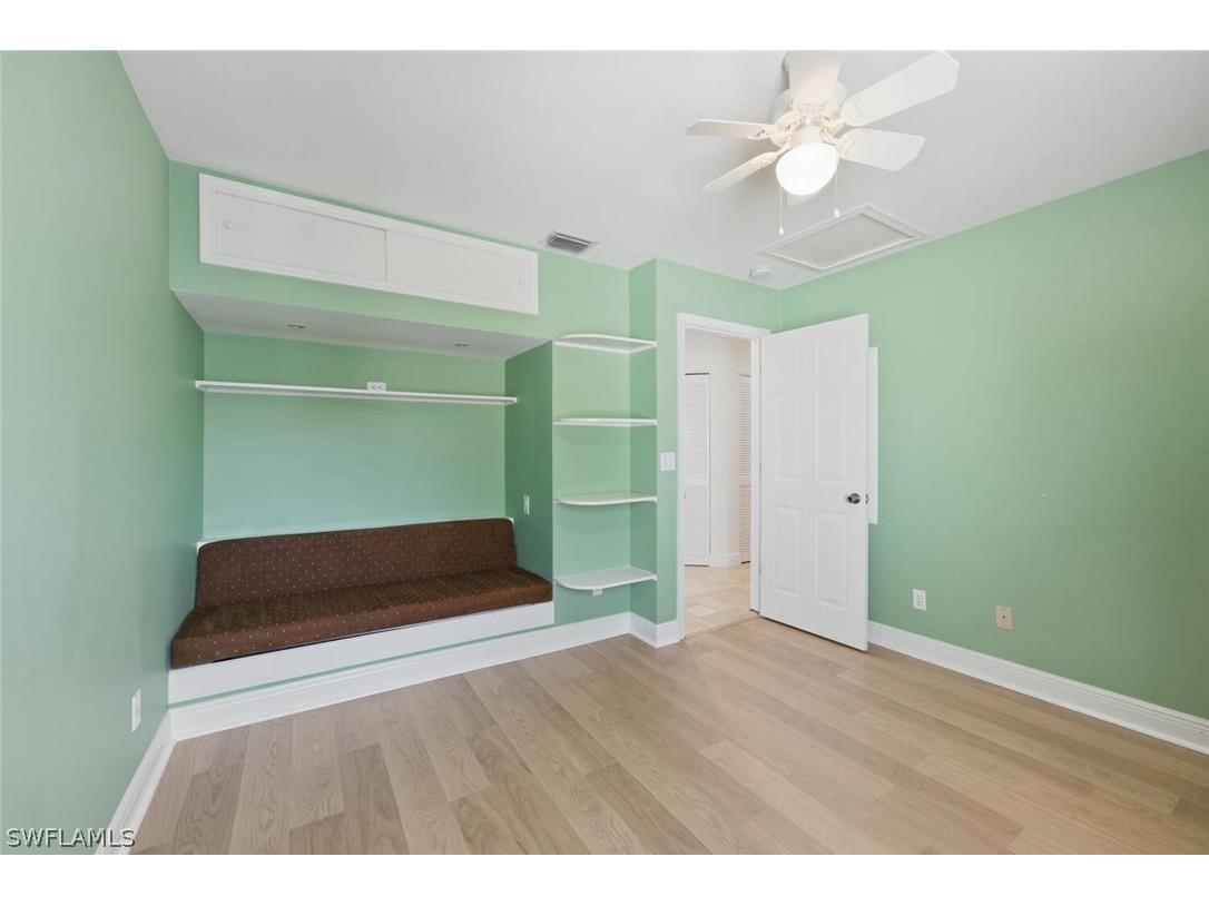 9844 Luna Circle #201D Naples FL 34109 226009404 image22