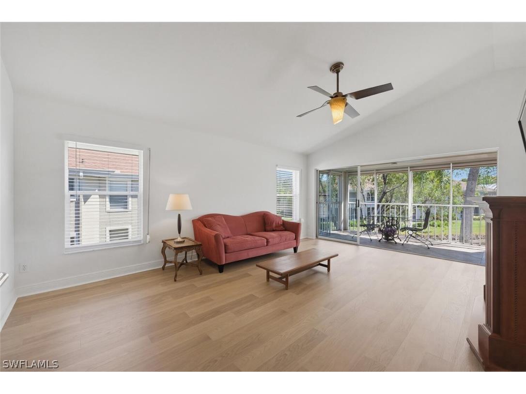 9844 Luna Circle #201D Naples FL 34109 226009404 image24