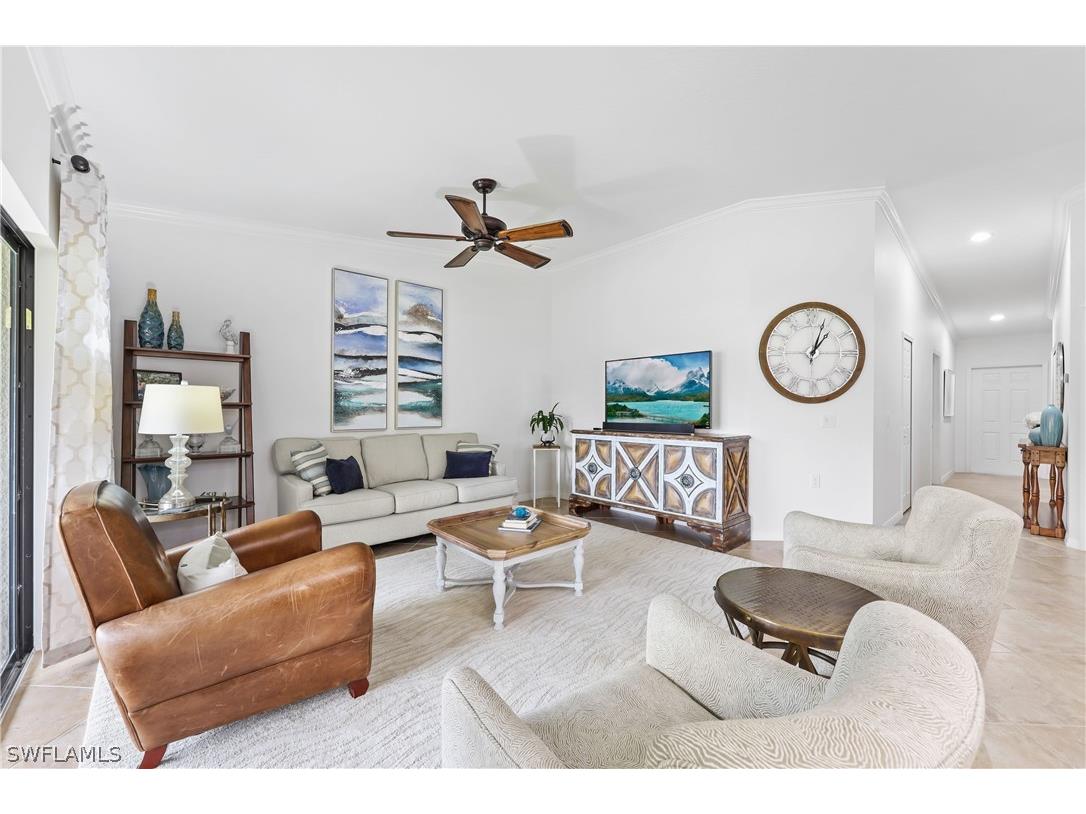 9844 Venezia Circle #724 Naples FL 34113 224028492 image1