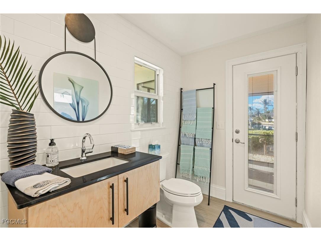 985 Oyster Court Sanibel FL 33957 2025017608 image26