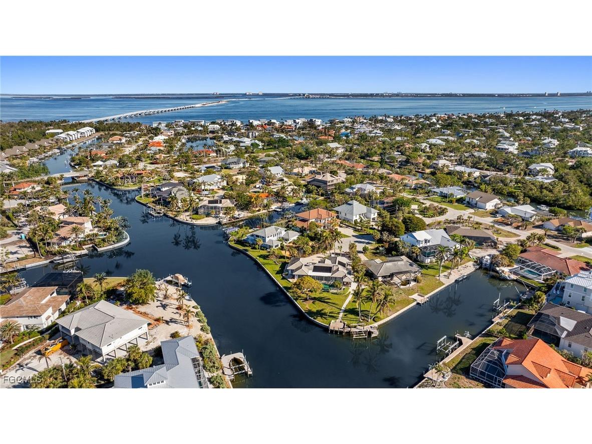 985 Oyster Court Sanibel FL 33957 2025017608 image40