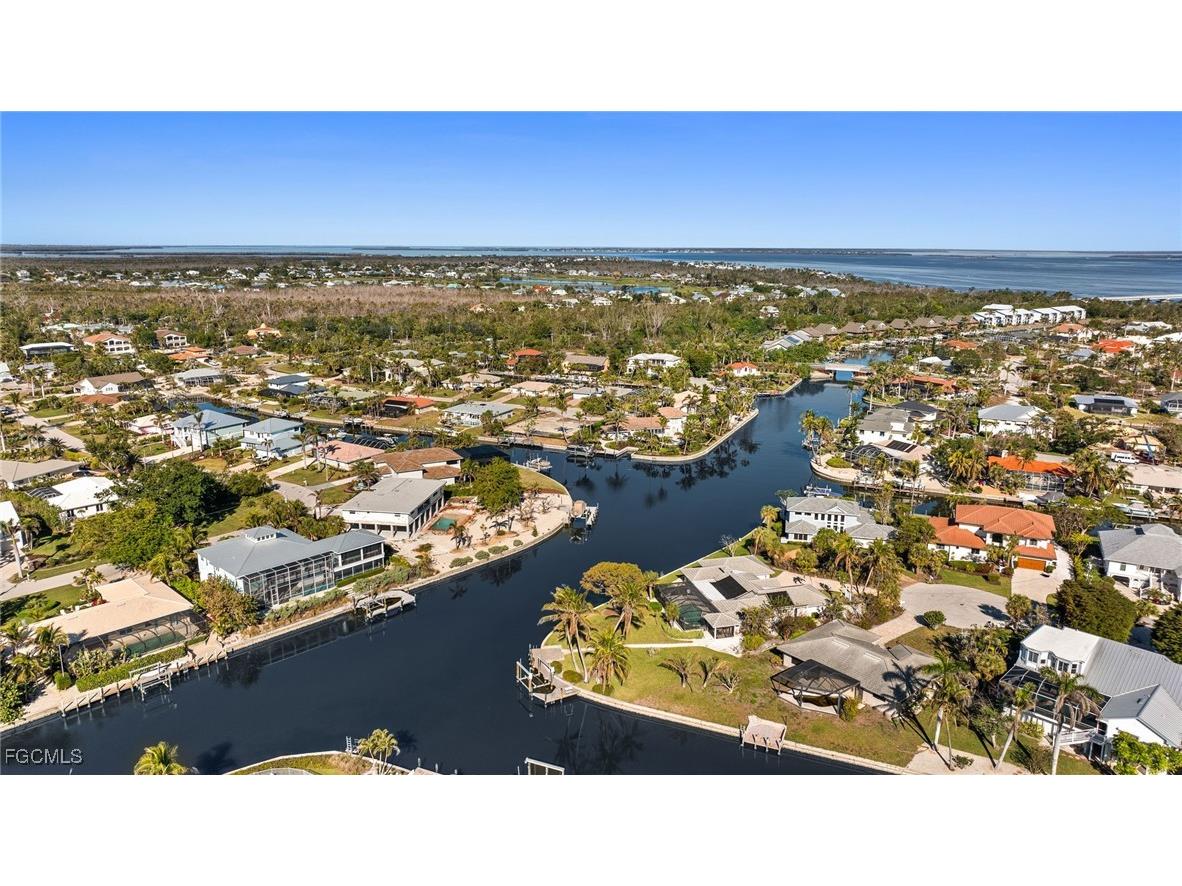 985 Oyster Court Sanibel FL 33957 2025017608 image42