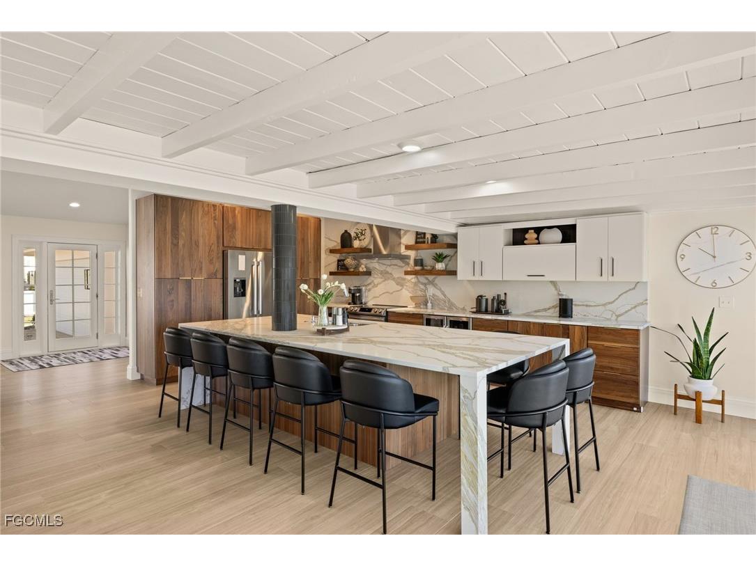 985 Oyster Court Sanibel FL 33957 2025017608 image7