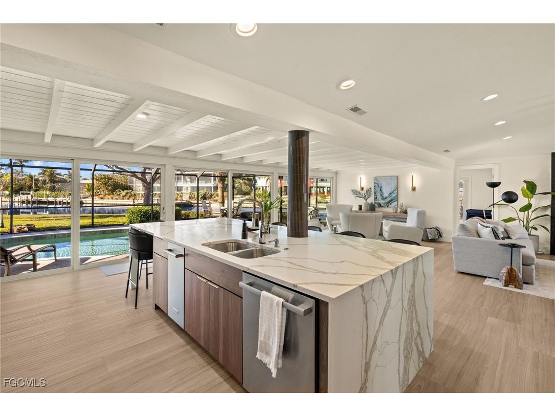 985 Oyster Court Sanibel FL 33957 2025017608 image9