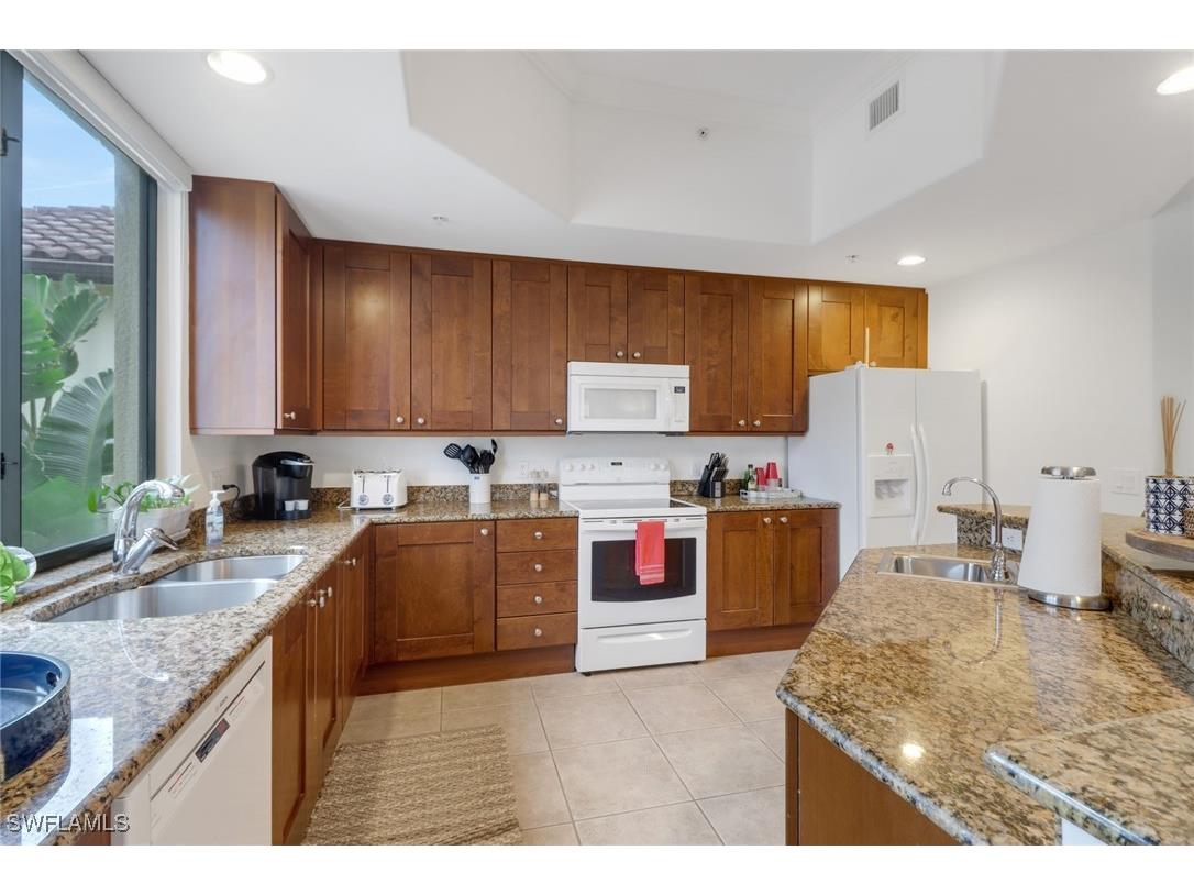 985 Sandpiper Street #I204 Naples FL 34102 225065814 image15