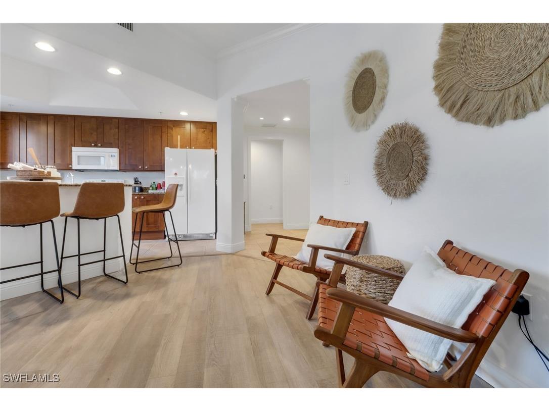 985 Sandpiper Street #I204 Naples FL 34102 225065814 image9