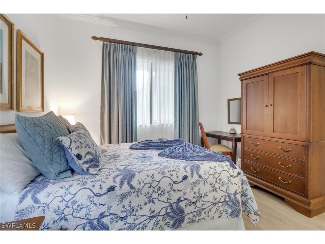 985 Sandpiper Street #I204 Naples FL 34102 226011023 image25