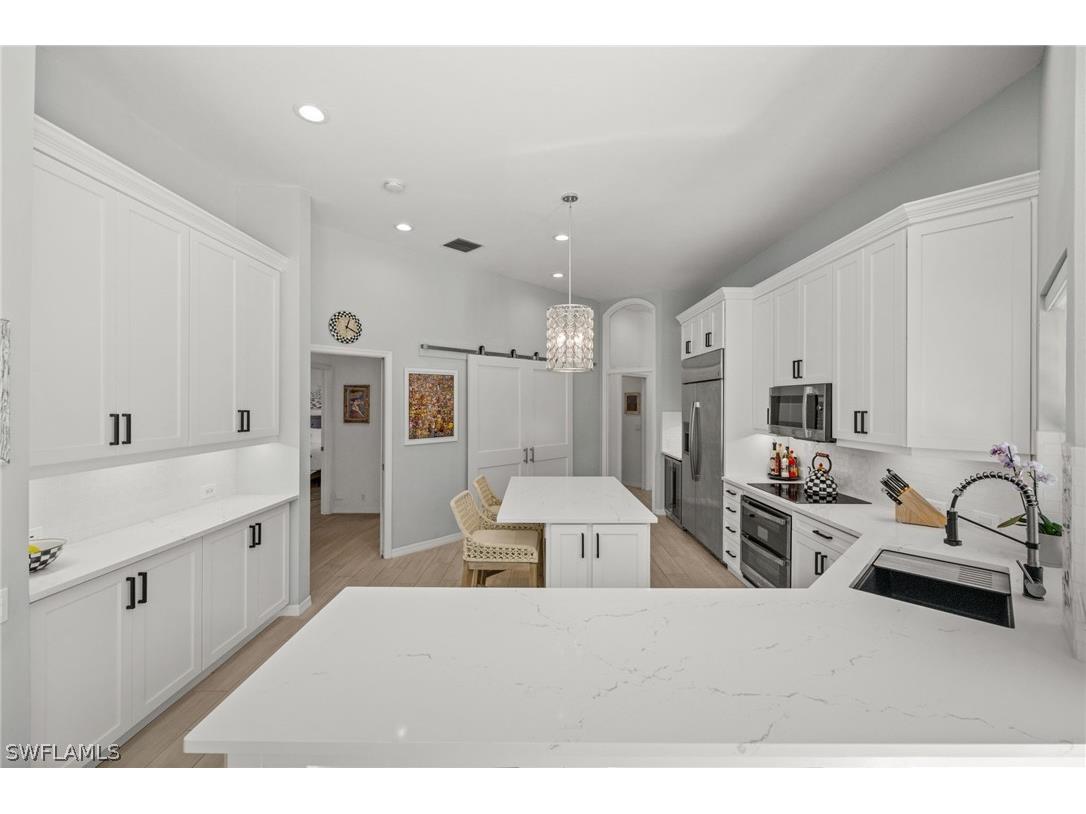 985 Spanish Moss Trail Naples FL 34108 226005138 image15