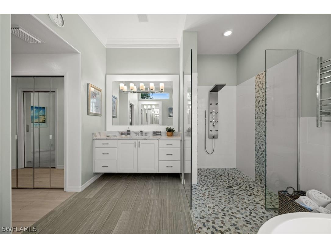 985 Spanish Moss Trail Naples FL 34108 226005138 image24