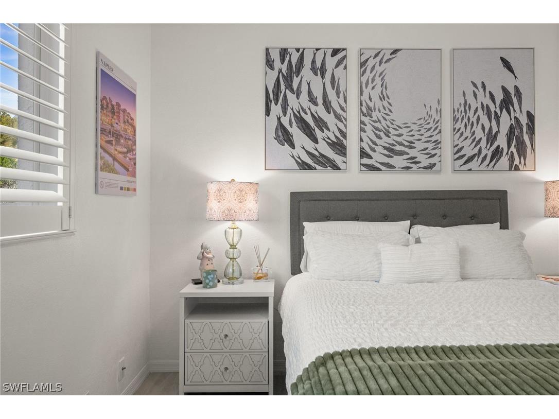 985 Spanish Moss Trail Naples FL 34108 226005138 image25
