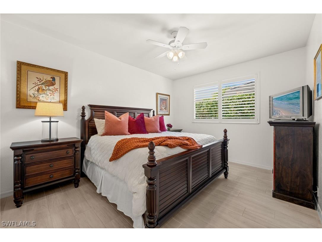 985 Spanish Moss Trail Naples FL 34108 226005138 image29