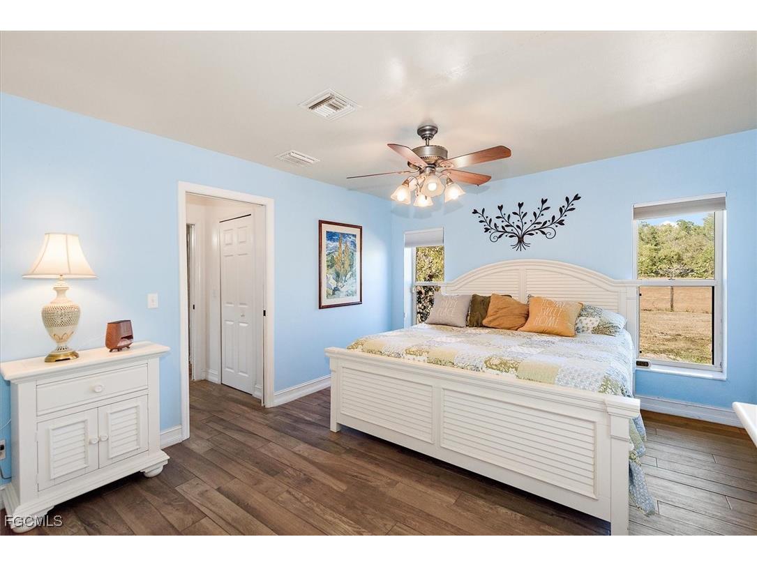 9851 Merle Drive North Fort Myers FL 33917 2026001186 image17