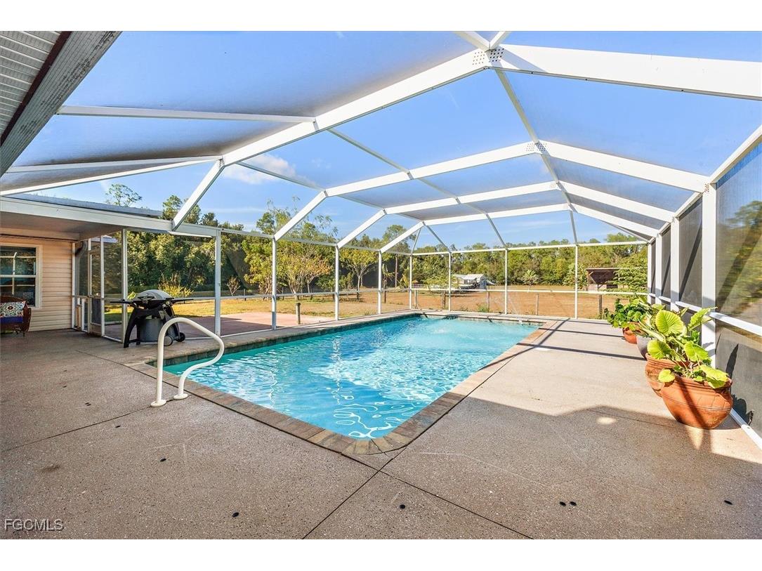 9851 Merle Drive North Fort Myers FL 33917 2026001186 image28