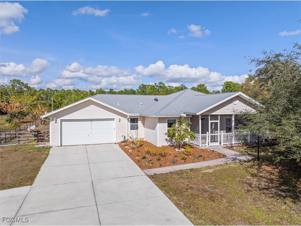 9851 Merle Drive North Fort Myers FL 33917 2026001186 image3