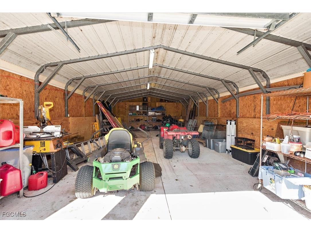 9851 Merle Drive North Fort Myers FL 33917 2026001186 image40