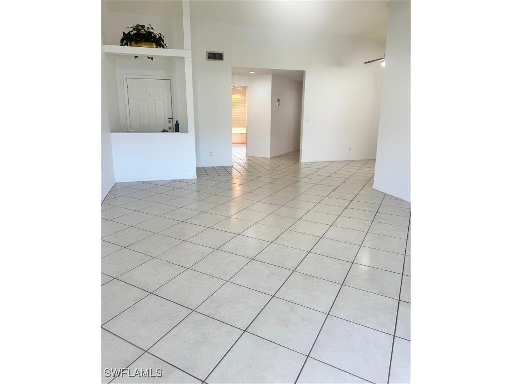 9852 Luna Circle #B203 Naples FL 34109 225075633 image3