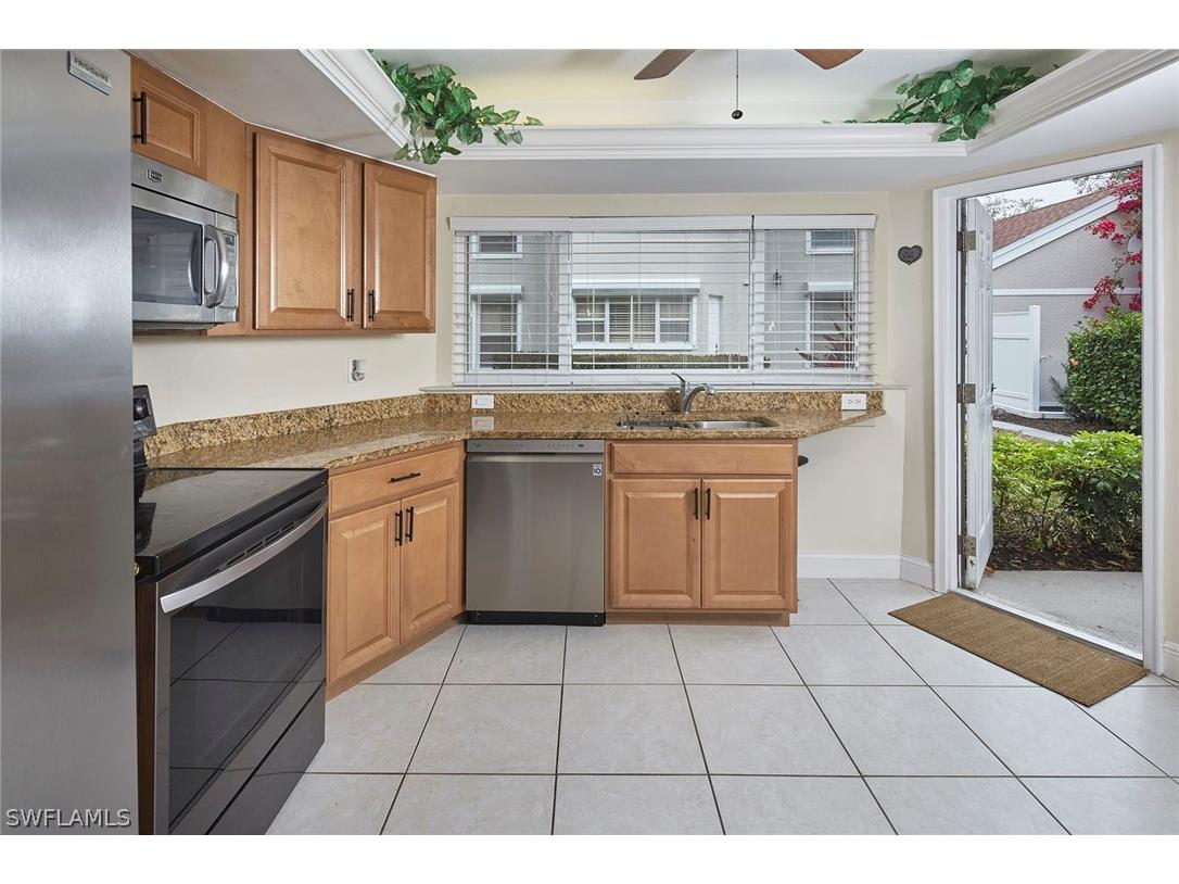 9856 Luna Circle #A104 Naples FL 34109 226012550 image4