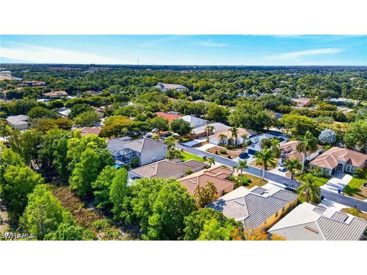9863 Colonial Walk N Estero FL 33928 226019705 image38