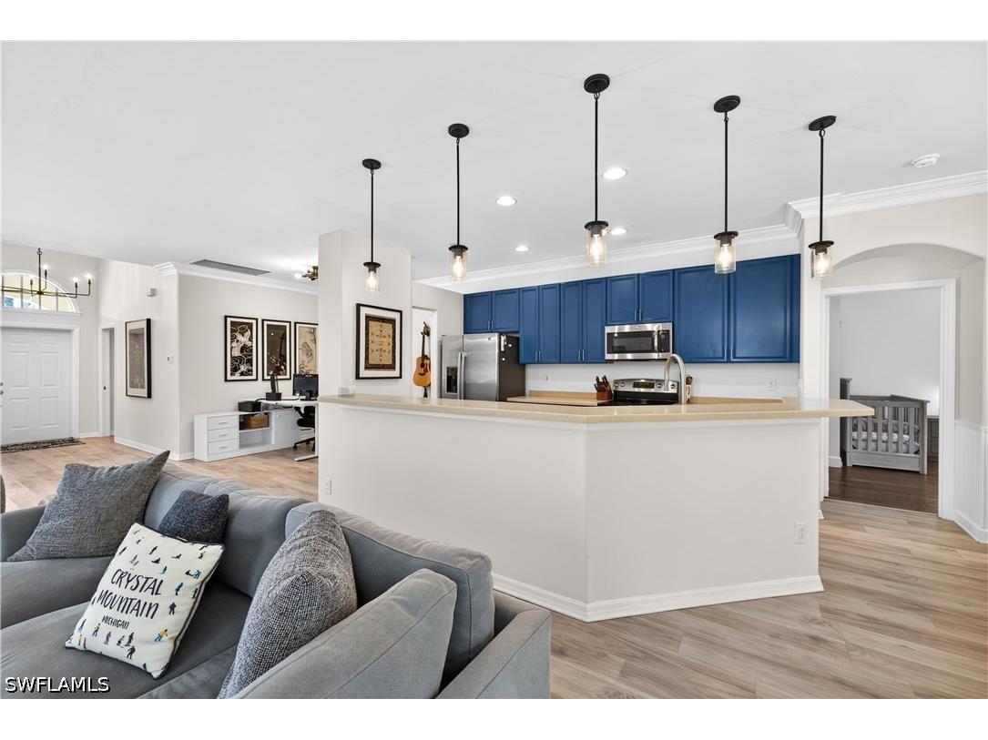 9863 Colonial Walk N Estero FL 33928 226019705 image7