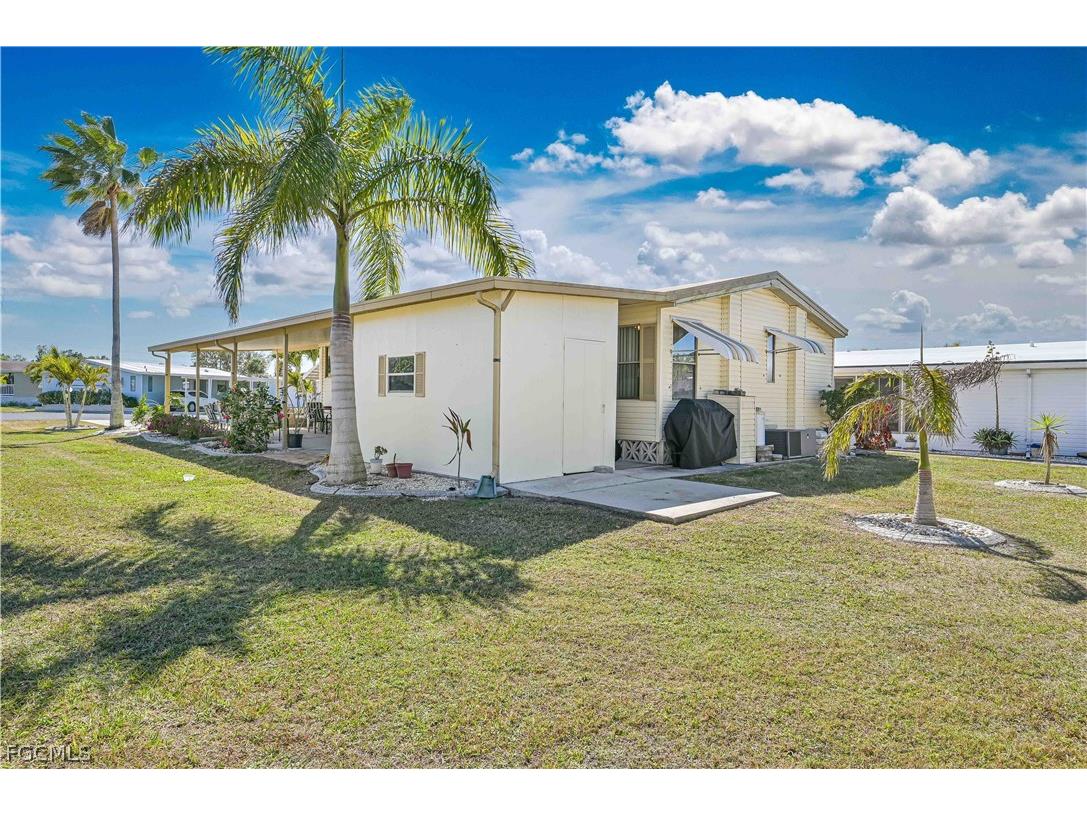 9867 Sugarberry Way Fort Myers FL 33905 2026008845 image4