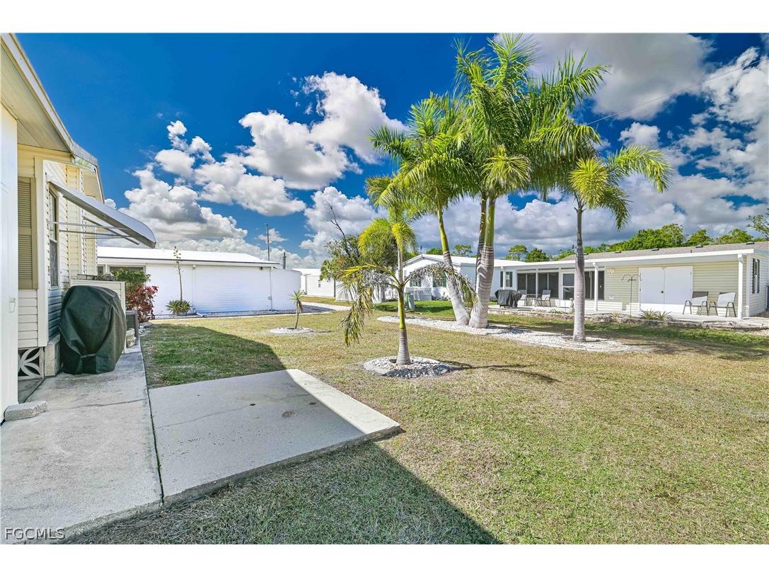 9867 Sugarberry Way Fort Myers FL 33905 2026008845 image5