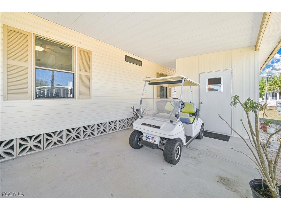 9867 Sugarberry Way Fort Myers FL 33905 2026008845 image6