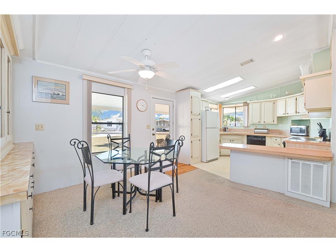 9867 Sugarberry Way Fort Myers FL 33905 2026008845 image8