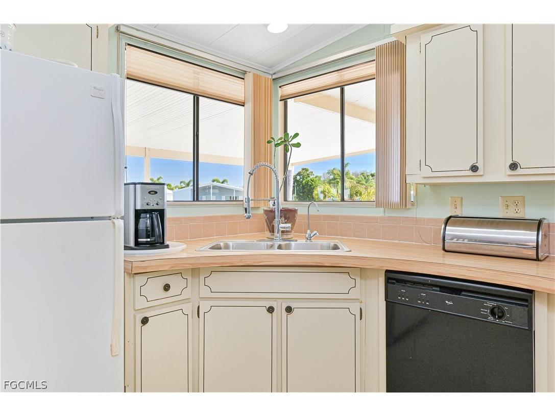 9867 Sugarberry Way Fort Myers FL 33905 2026008845 image9