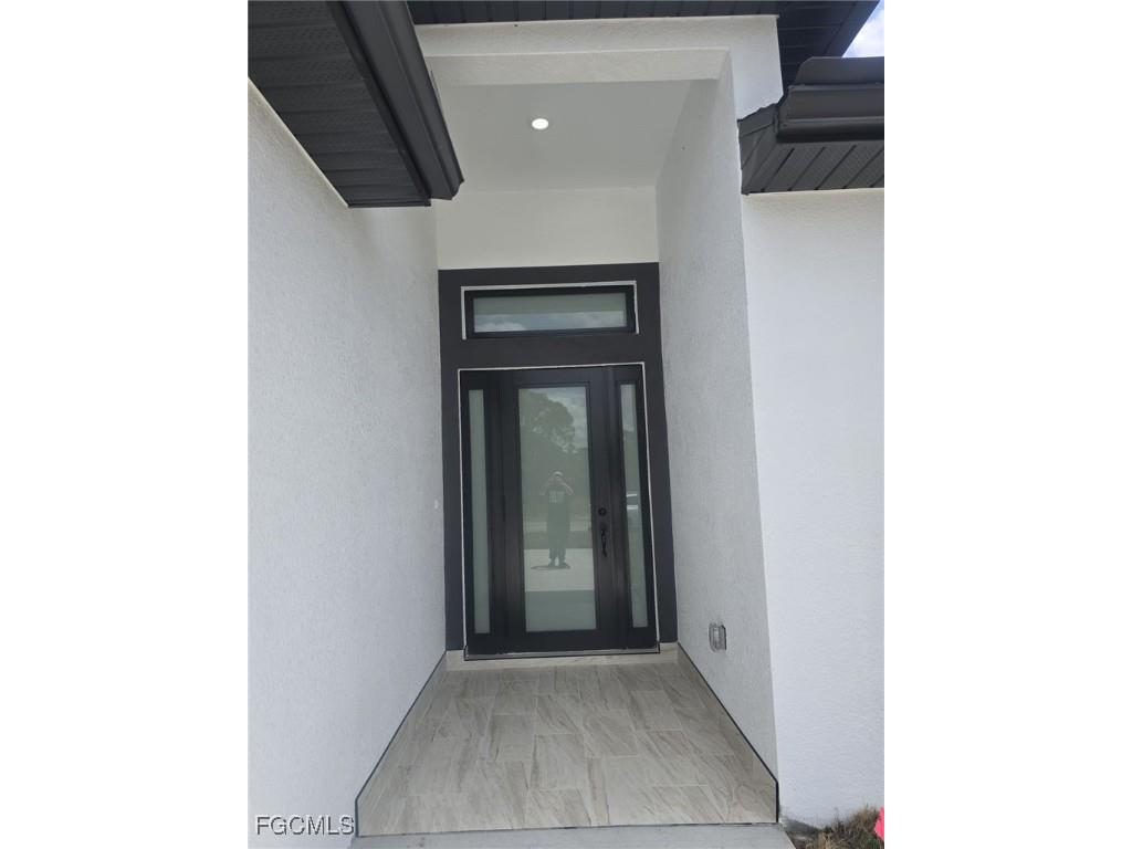 987 Edgerton Avenue Lehigh Acres FL 33974 2025015278 image2