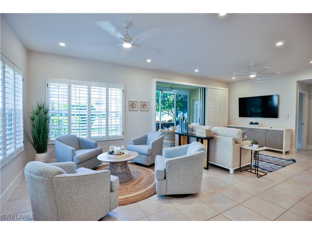 988 Egrets Run #101 Naples FL 34108 226010601 image1