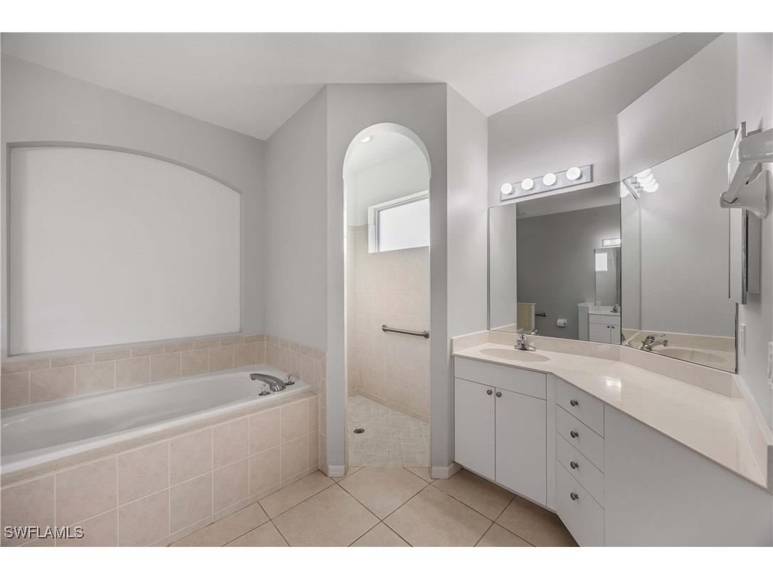 9882 El Greco Circle Bonita Springs FL 34135 226000849 image18