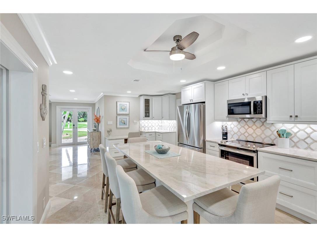 989 E Valley Drive Bonita Springs FL 34134 224093492 image1