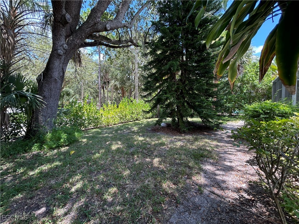 9894 Colonial Walk N Estero FL 33928 2025004712 image33