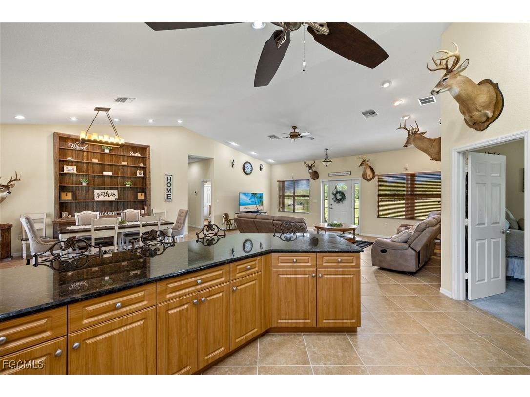 99 Trader Road Labelle FL 33935 2025004818 image13