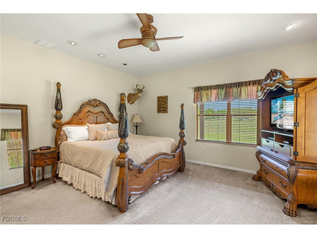 99 Trader Road Labelle FL 33935 2025004818 image16