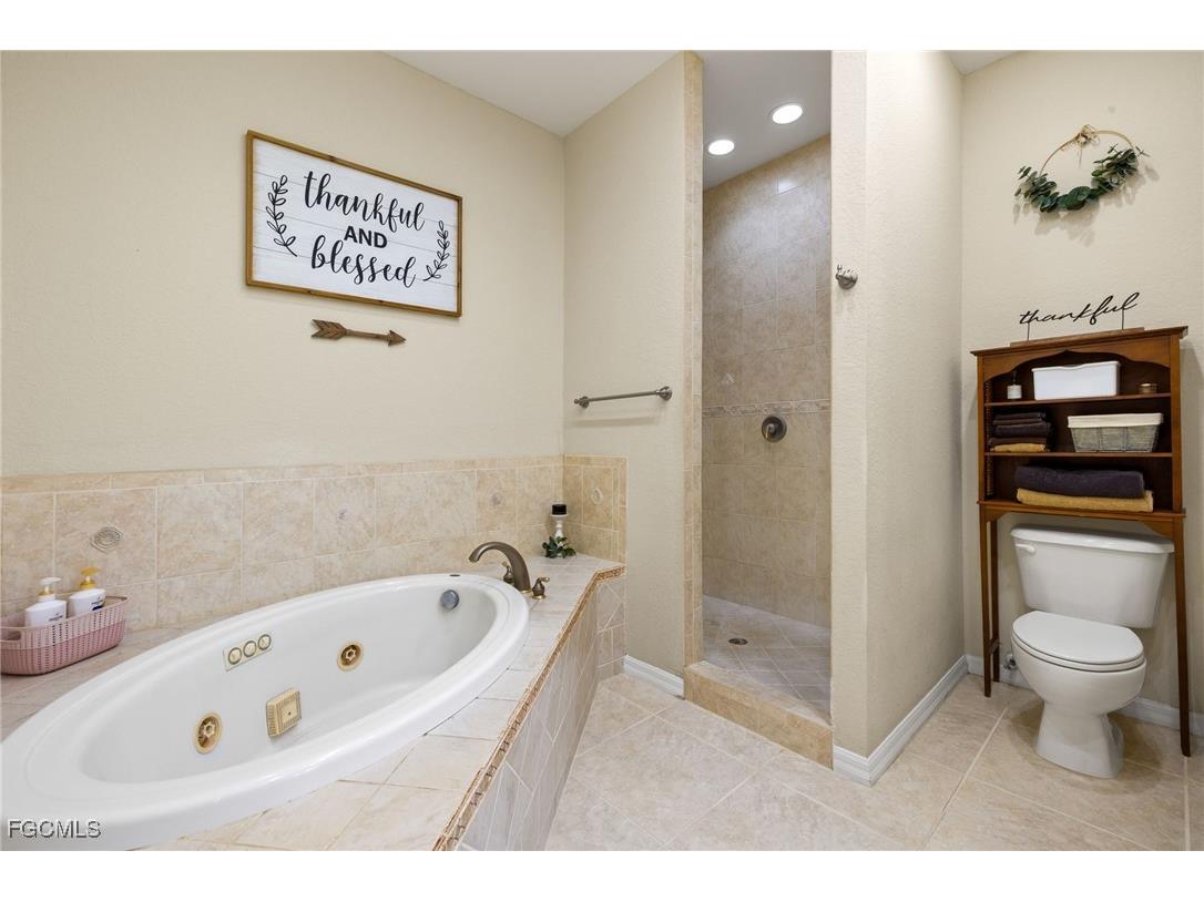 99 Trader Road Labelle FL 33935 2025004818 image17