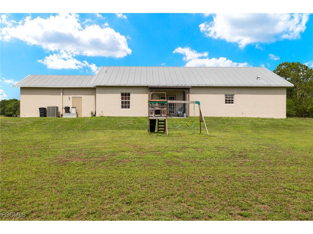 99 Trader Road Labelle FL 33935 2025004818 image24