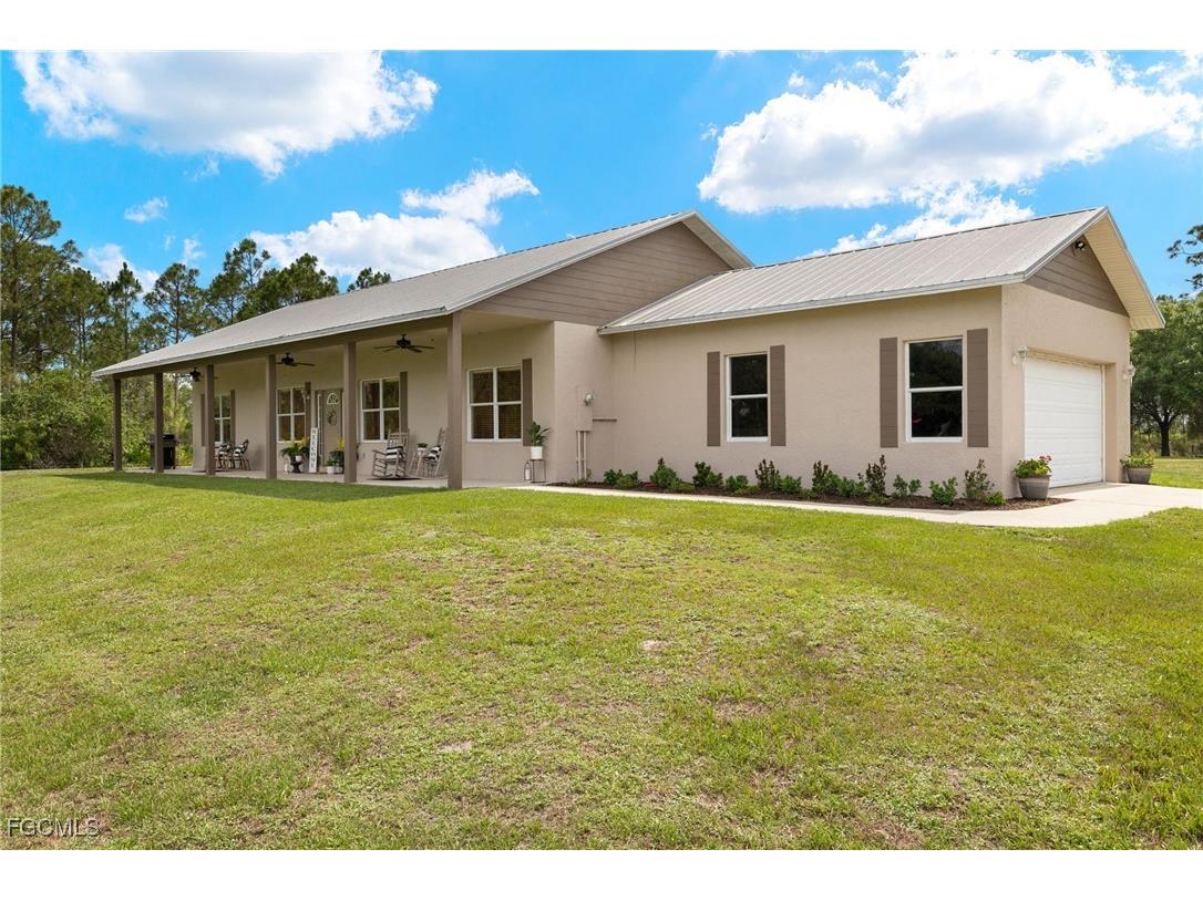 99 Trader Road Labelle FL 33935 2025004818 image3