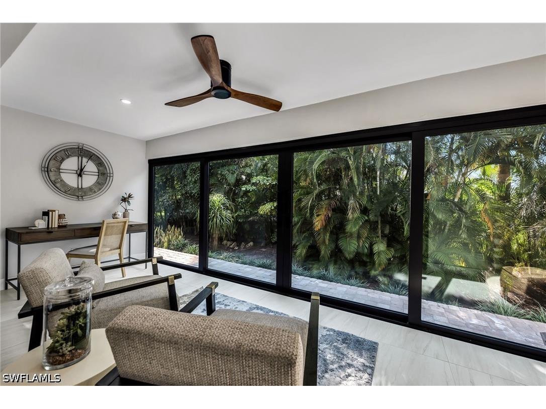 990 8th Street S #1C Naples FL 34102 226013364 image1