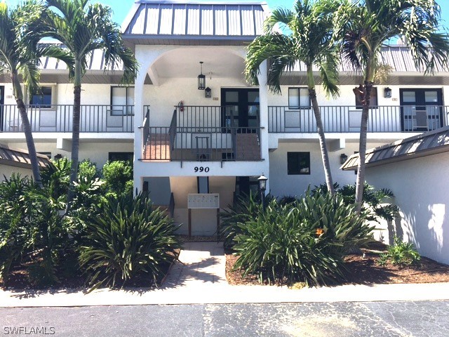 990 8th Street S #2A Naples FL 34102 224035619 image1