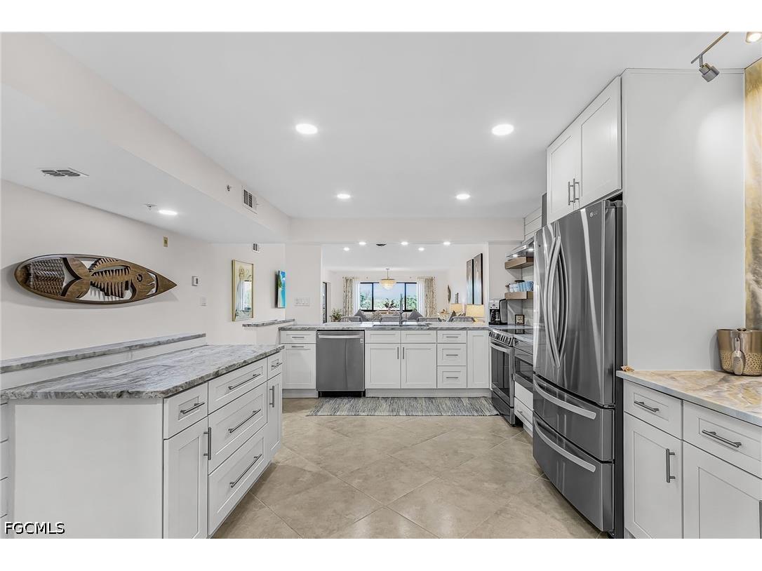 9901 Sunset Cove Lane #237 Fort Myers FL 33919 2026019433 image16