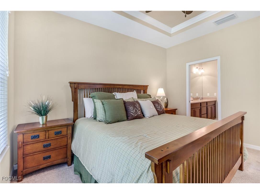 9904 Periwinkle Preserve Lane Fort Myers FL 33919 2025014318 image19