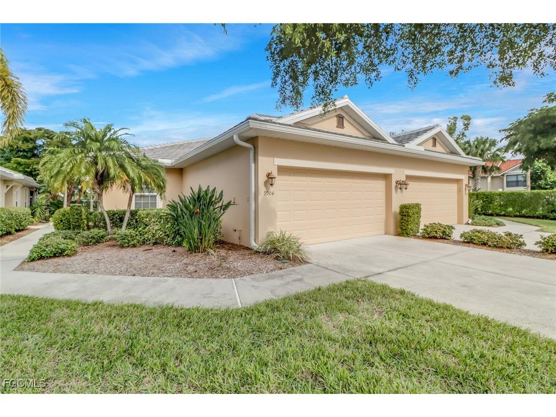 9904 Periwinkle Preserve Lane Fort Myers FL 33919 2025014318 image2